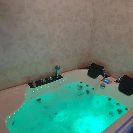 Apartamento Buenavista Con Jacuzzi Y Jardin Privado En Abadía Exteriör bild